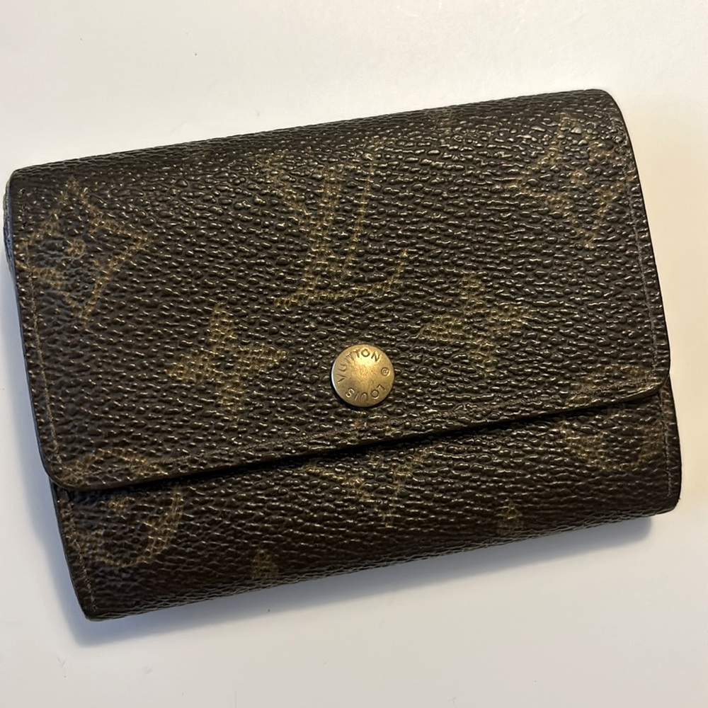 🤎💛 Louis Vuitton coin wallet pre loved 💛🤎